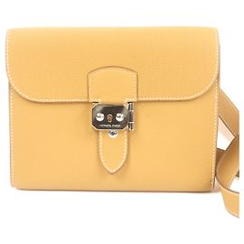 Bolsa de Ombro Togo Adepesh da Hermès Bege Outro