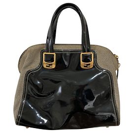 Sac à main en cuir verni Chameleon de Fendi Marron Noir