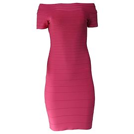 Vestido Mini Bandage Carmen Off-Shoulder em Rayon Rosa da Herve Leger Rosa