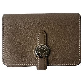Damen-Kartenetui Dogon von Hermès Taupe