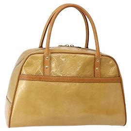 LOUIS VUITTON Sac à main Tompkins Square Monogram Vernis Beige M91149 Auth hk3021 Beige