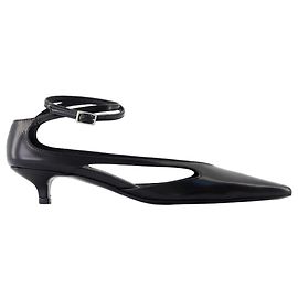 Totême Kitten Pumps - TOTEME - Leather - Black Black