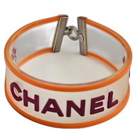 Pulseira Chanel CC de borracha laranja Laranja