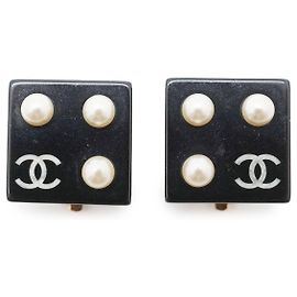 Chanel Boucles d'oreilles carrées en perles Coco Mark Noir