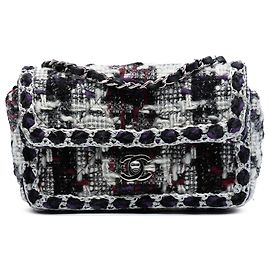 Chanel Mini Retangular Preto em Tweed Matelassê com Flap Único Preto