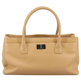 Bolsa de couro Chanel Reissue Cerf Executive Leste-Oeste Marrom