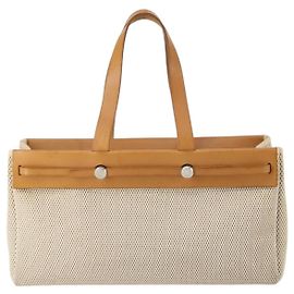 Hermès Herbag Cabas de Lona e Couro GM Bege