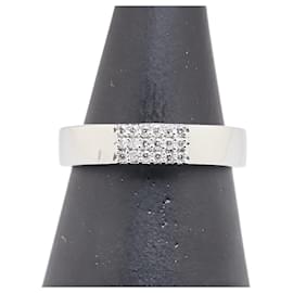 Autre Marque-Pt900 Platinum Diamond Ring-Silvery