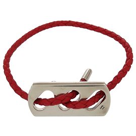 Hermès Pulseira de couro com charm em prata esterlina 925 Hermes Prata Vermelho