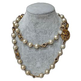 Collar Chanel de perlas dorado Dorado