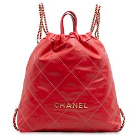 Chanel 22 Rucksack aus rotem gestepptem glänzendem Kalbsleder Large Rot