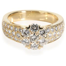 Van Cleef & Arpels Fleurette Diamond Ring in 18K Yellow Gold 1.15 CTW Other