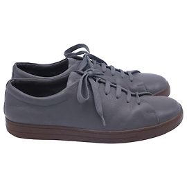 Sneakers basse Prada Sport in pelle grigia Grigio