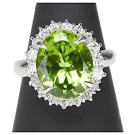 Autre Marque-Pt900 Platinum Peridot Diamond Ring-Silvery