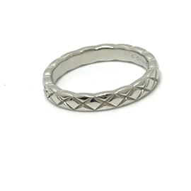 Chanel-CHANEL 18K White Gold Coco Crush 5-Diamond Band Ring-Silvery