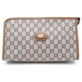 GG Supreme Gucci Plus Vintage Coated Canvas Clutch Brown