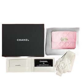 Carteira Chanel Boy em Couro Caviar Rosa