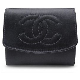 NEUE VINTAGE CHANEL CC LOGO SCHWARZ SATIN MÜNZBEUTEL + BOX KARTENETUI Schwarz