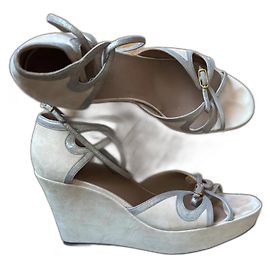 Hermès Wedge Sandals Beige Deerskin Beige