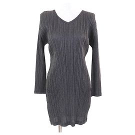 Issey Miyake PLEATS PLEASE Polyesterkleid aus der Serie PLEATS PLEASE Schwarz