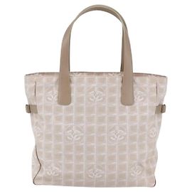 Bolsa de viagem em nylon grande da linha Chanel Rosa