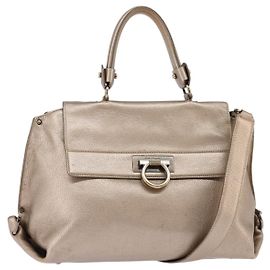 Bolsa Sofia em couro médio Salvatore Ferragamo Bege