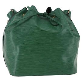 Sac à main Louis Vuitton Petit Noe en cuir Epi Taille Medium Vert
