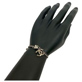 Metallarmband mit Coco Mark-Motiv von CHANEL Silber