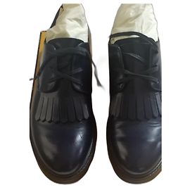 Fendi Scarpe in pelle lucida blu navy Blu navy