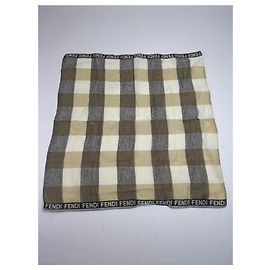 Cachecol xadrez Fendi vintage marrom e branco Marrom