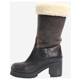 Miu Miu Schwarze Lammfell-Stiefeletten mit Absatz - Größe EU 38 (UK 5) Schwarz