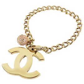 Chanel Gold Plated CC Strass Charm Armband Golden