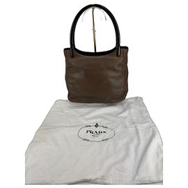 Bolsa de ombro PRADA em couro marrom 301 Marrom