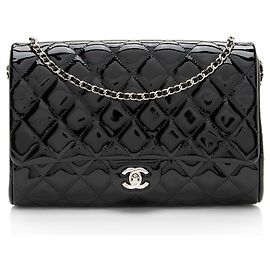 Clutch Clásico de Charol con Cadena de Chanel Negro