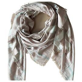 Cachecol Burberry rosa de lã e cashmere Rosa