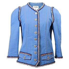 Jaqueta de denim azul com acabamento trançado Chanel 13C Paris-Versailles, FR 38 Branco Vermelho Azul