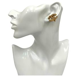 CHANEL Coco Mark Lava Gold Ohrstecker Golden