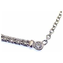 Tiffany & Co-Colar de diamante Tiffany Fleur de Lys Keyber-Outro