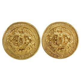 Chanel Coco Mark Gold Plated Clip Earrings Golden
