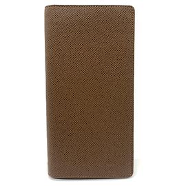 Carteira Bifold Brazza em Taiga Marrom Louis Vuitton Marrom
