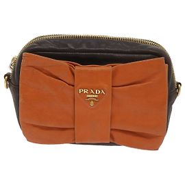 Bolsa de ombro Bow Camera em couro Prada Laranja