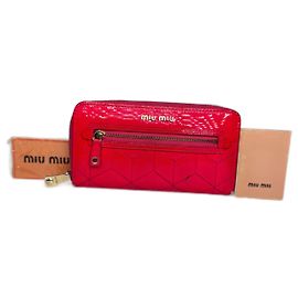 Vintage Miu Miu Patent Leather Wallet pink Zipper Off Pink