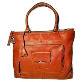Bolsa Tod's em couro granulado camel Camelo