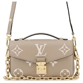 Louis Vuitton-Bolsa Pochette Metis EW em Monograma Empreinte Louis Vuitton-Cinza