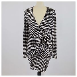 Schwarz/Weiß kariertes Viskosekleid Elisabetta Franchi Schwarz Weiß