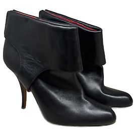 Manolo Blahnik Black Leather Ankle Boots Black
