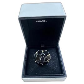 Anello Chanel Camelia Nero e Oro Ceramica Nero