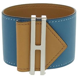 Hermès Hermes Elan Swift Leather Bangle Silvery Blue
