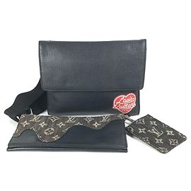 Pochette Trio de la Collection LV Squared de Louis Vuitton M81013 Noir Monogramme