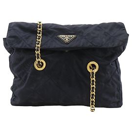 Bolsa de ombro em nylon azul marinho com corrente Prada Azul marinho